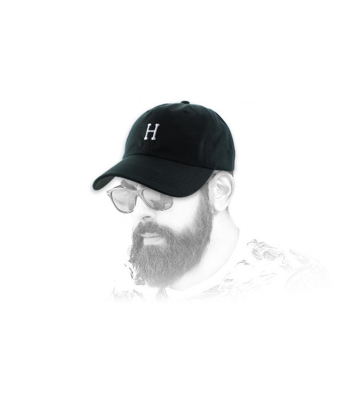 Cap H logo Classic H curve brim hat black Cap H logo Classic H curve brim hat black
